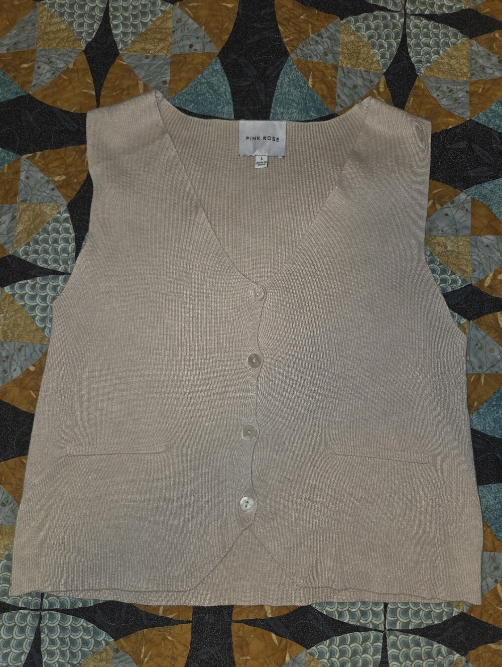 Women's Pink Rose Cream V-Neck Button-Front Knit Vest Size L NWT